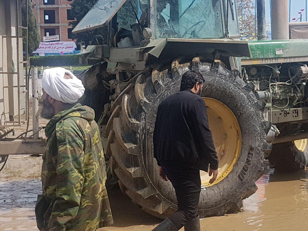 حاج مهدی مختاری در مناطق سیل زده آق قلا